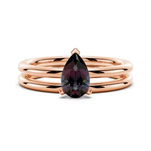 1 CT. Pear Shaped Alexandrite Engagement Ring Set