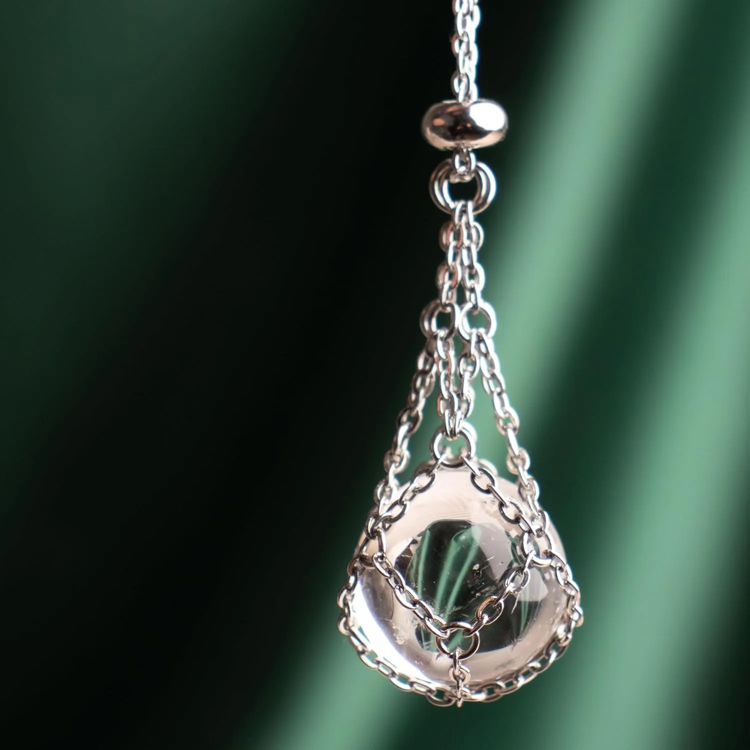 22Inch Stainless Steel Interchangeable Crystal Holder Necklace Chained GemStones Cage Necklace Trendy Pendant Necklace for Women Men Necklace Holder for Healing Crystal (Silver)