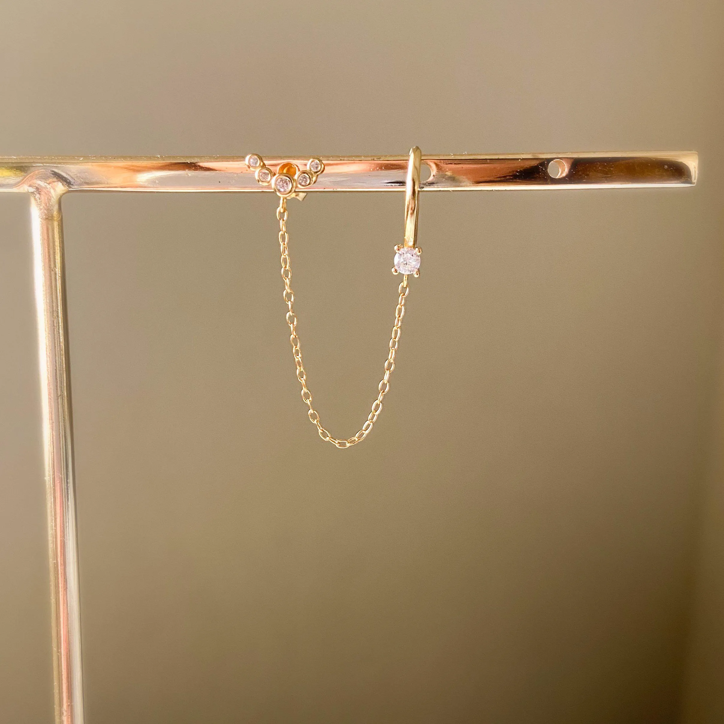 Ava Chain Link Huggie Earring