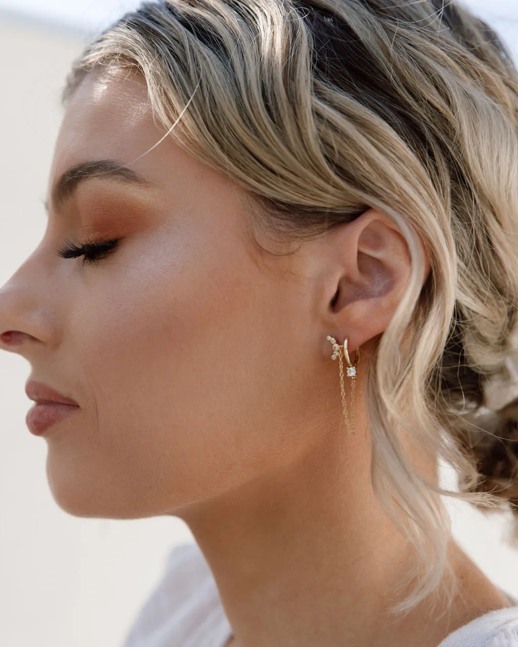 Ava Chain Link Huggie Earring