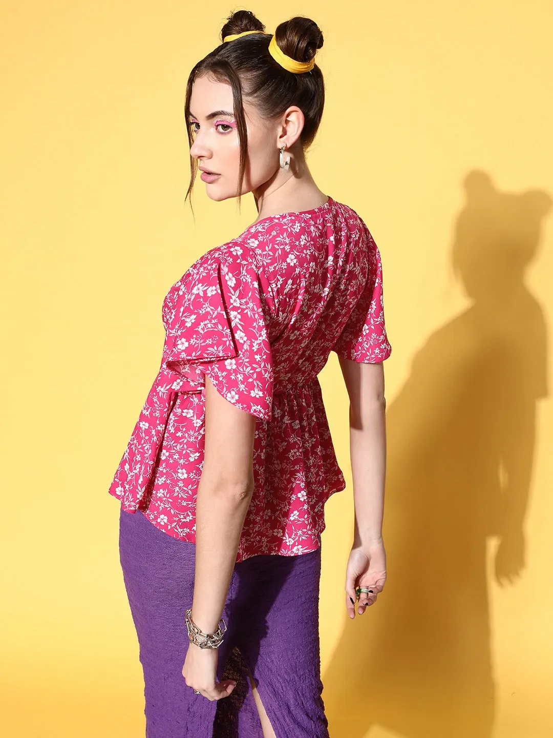 Berrylush Women Pink & White Floral Printed V-Neck Tie-Up Front Crepe Regular Peplum Top