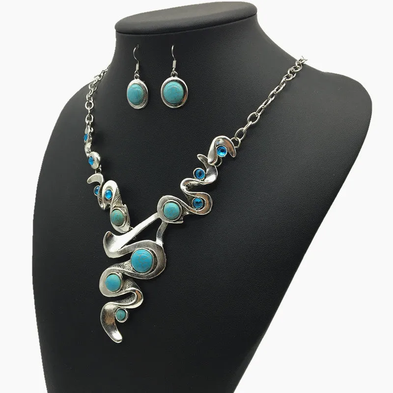Boho Chic Turquoise Necklace Earrings Set - Planderful Savanna Rhythms