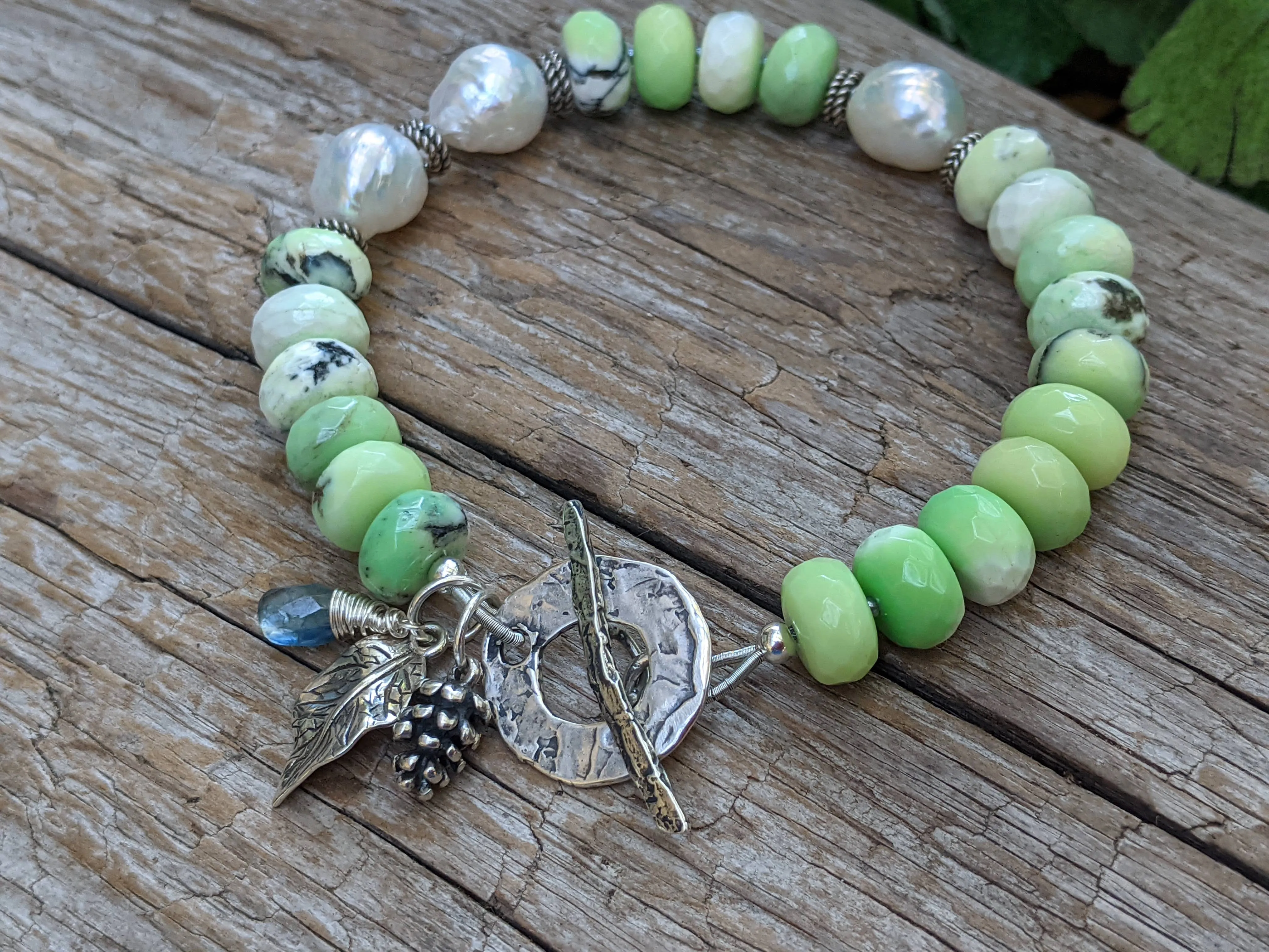 Chrysoprase & Edison Pearl Bracelet