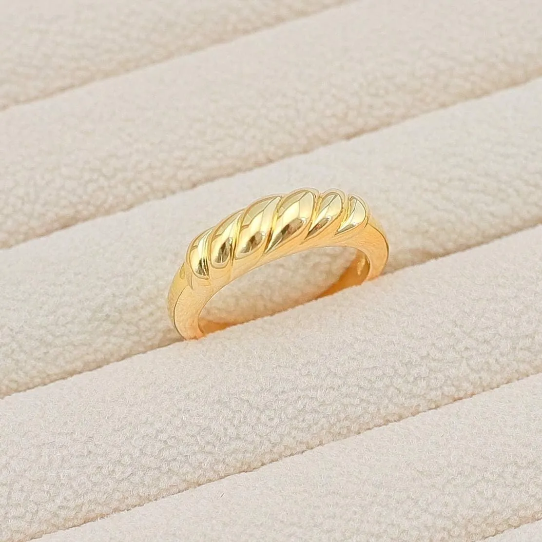 Croissant Ring Gold Ring for Women Twist Ring Dome Ring Gold Ring for Women Statement Ring Cocktail Ring Rings for Women Stackable Rings Minimalist Ring Simple Ring Chunky Gold Ring Large Gold Ring