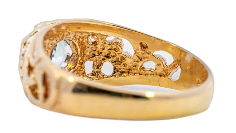 Elegant Yellow Gold and Light Blue Topaz Ring Golden Treasure