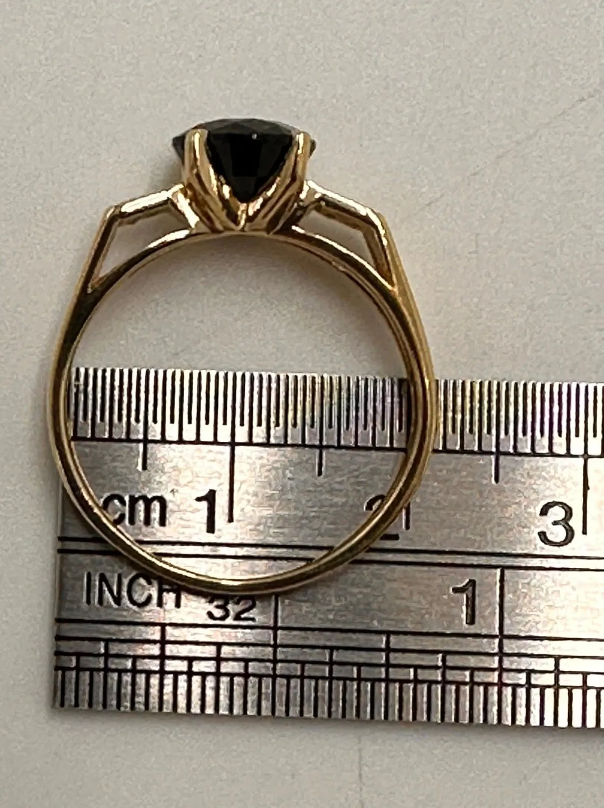 Enchanting 9ct Yellow Gold Sapphire Ring