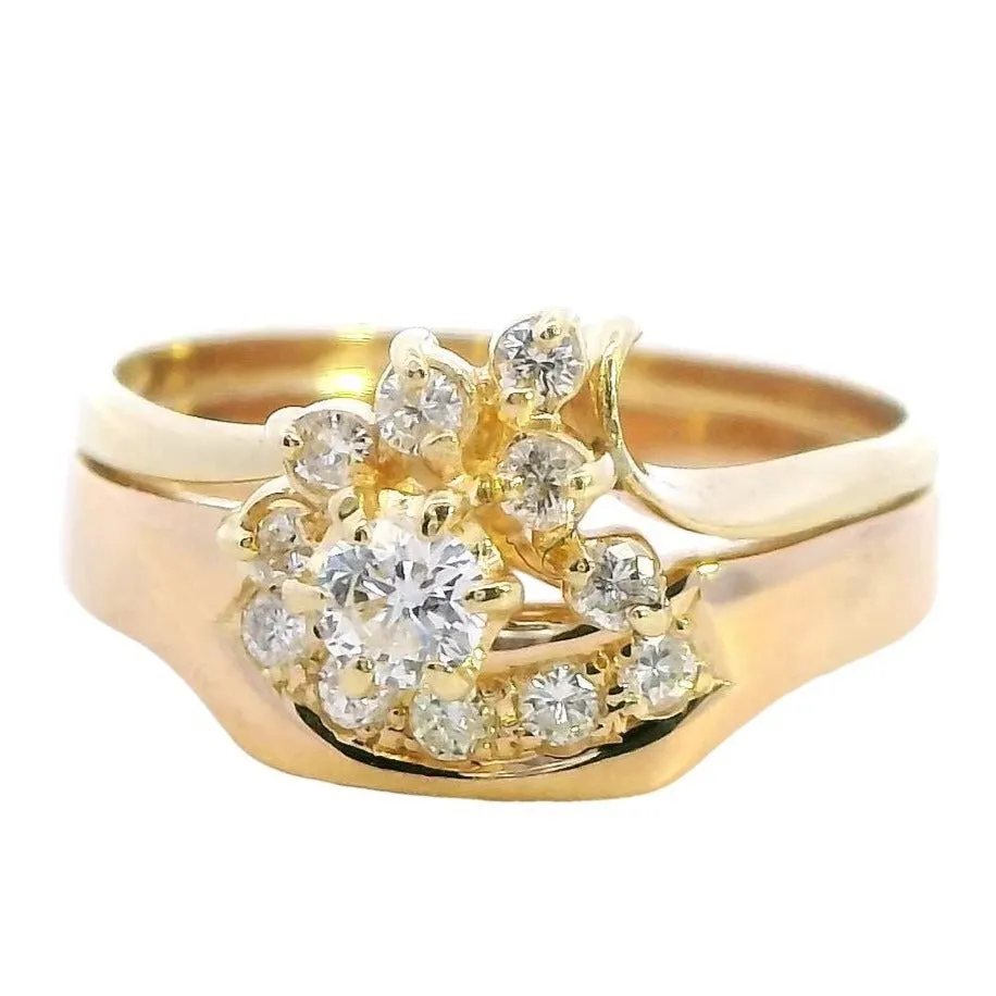 Exhilarating Cast 18ct Yellow Gold Engagement & Wedder Set