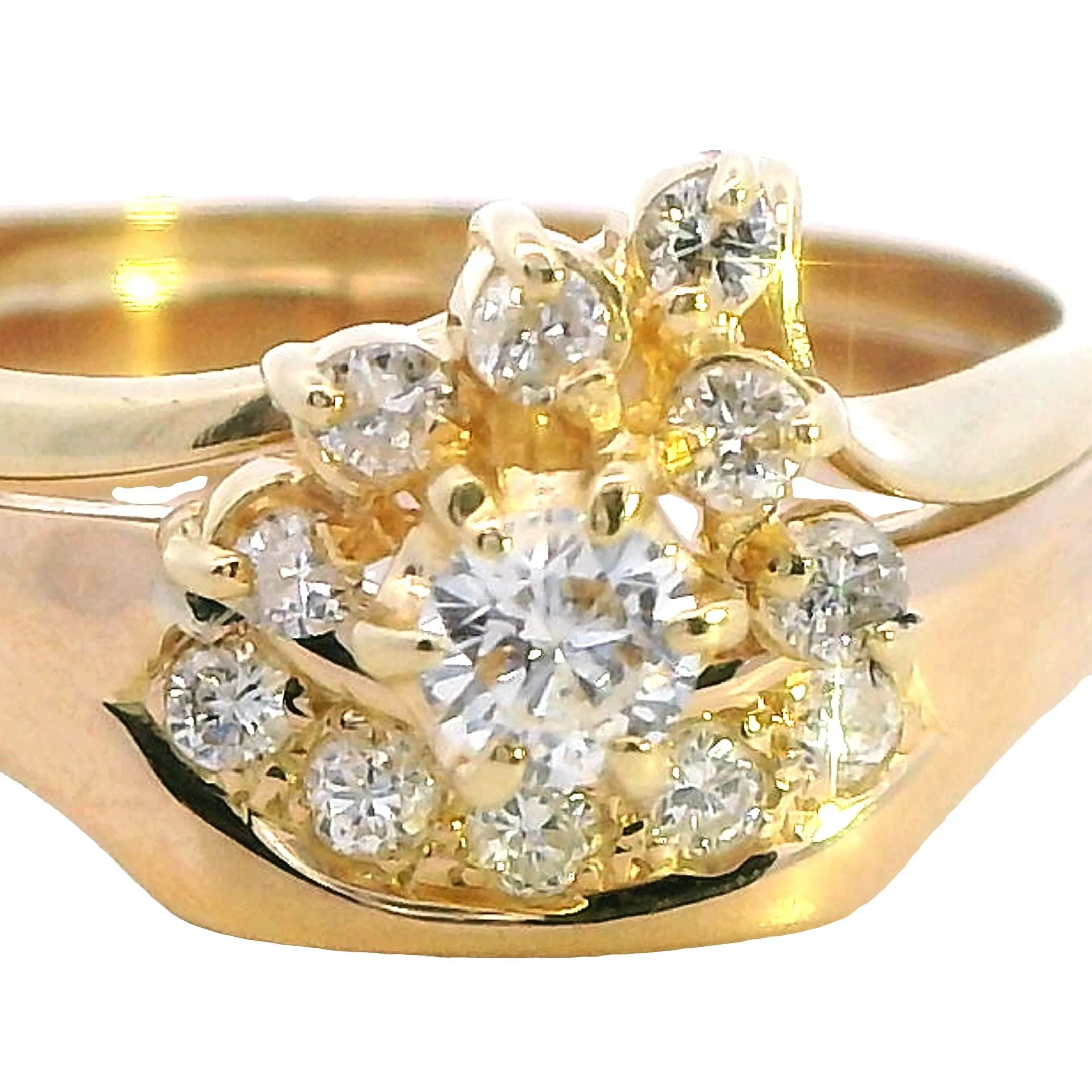 Exhilarating Cast 18ct Yellow Gold Engagement & Wedder Set