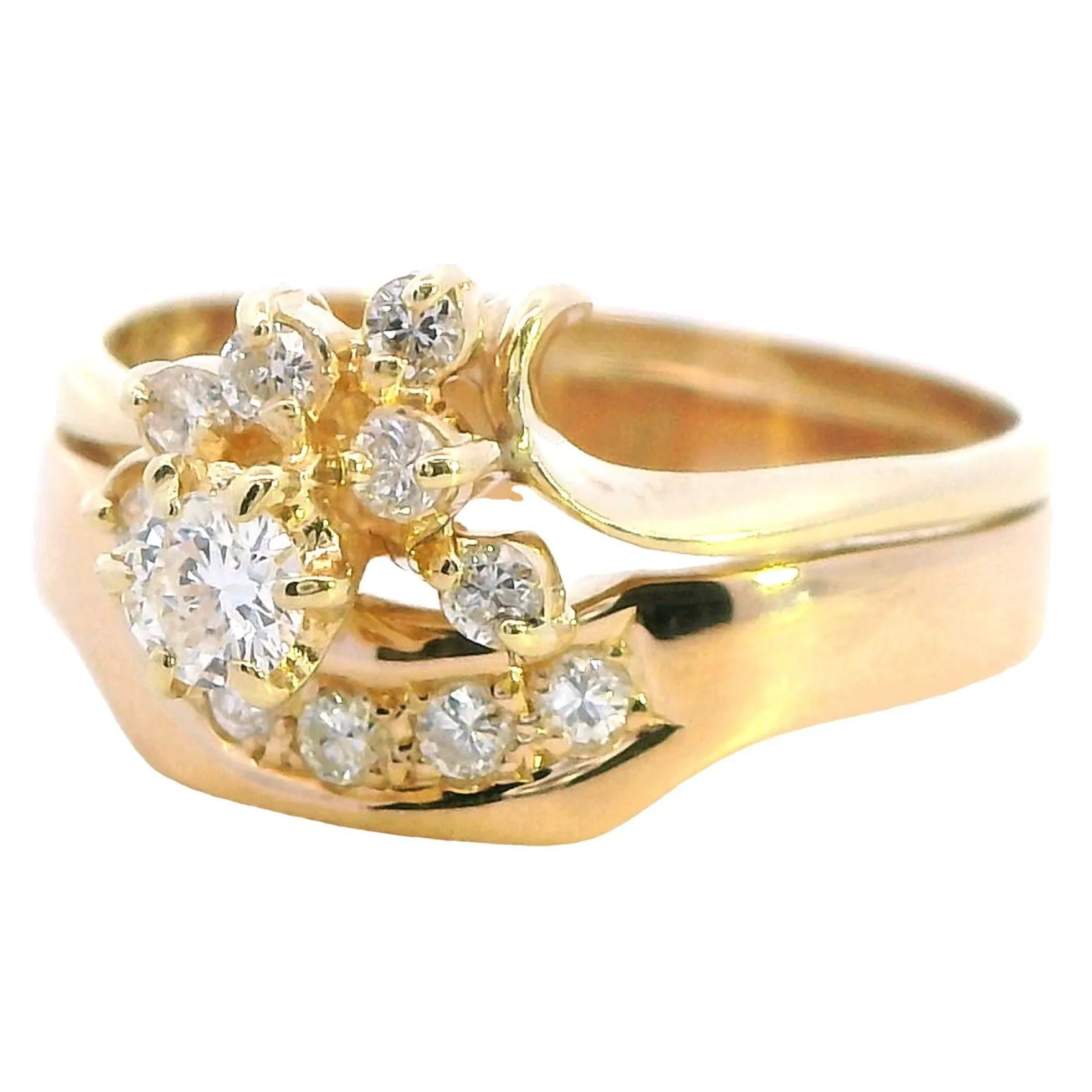 Exhilarating Cast 18ct Yellow Gold Engagement & Wedder Set