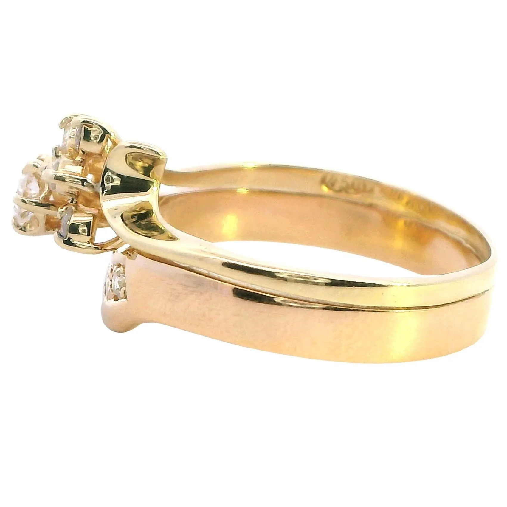 Exhilarating Cast 18ct Yellow Gold Engagement & Wedder Set