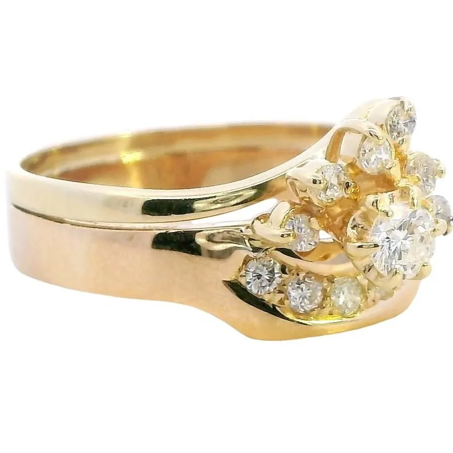 Exhilarating Cast 18ct Yellow Gold Engagement & Wedder Set