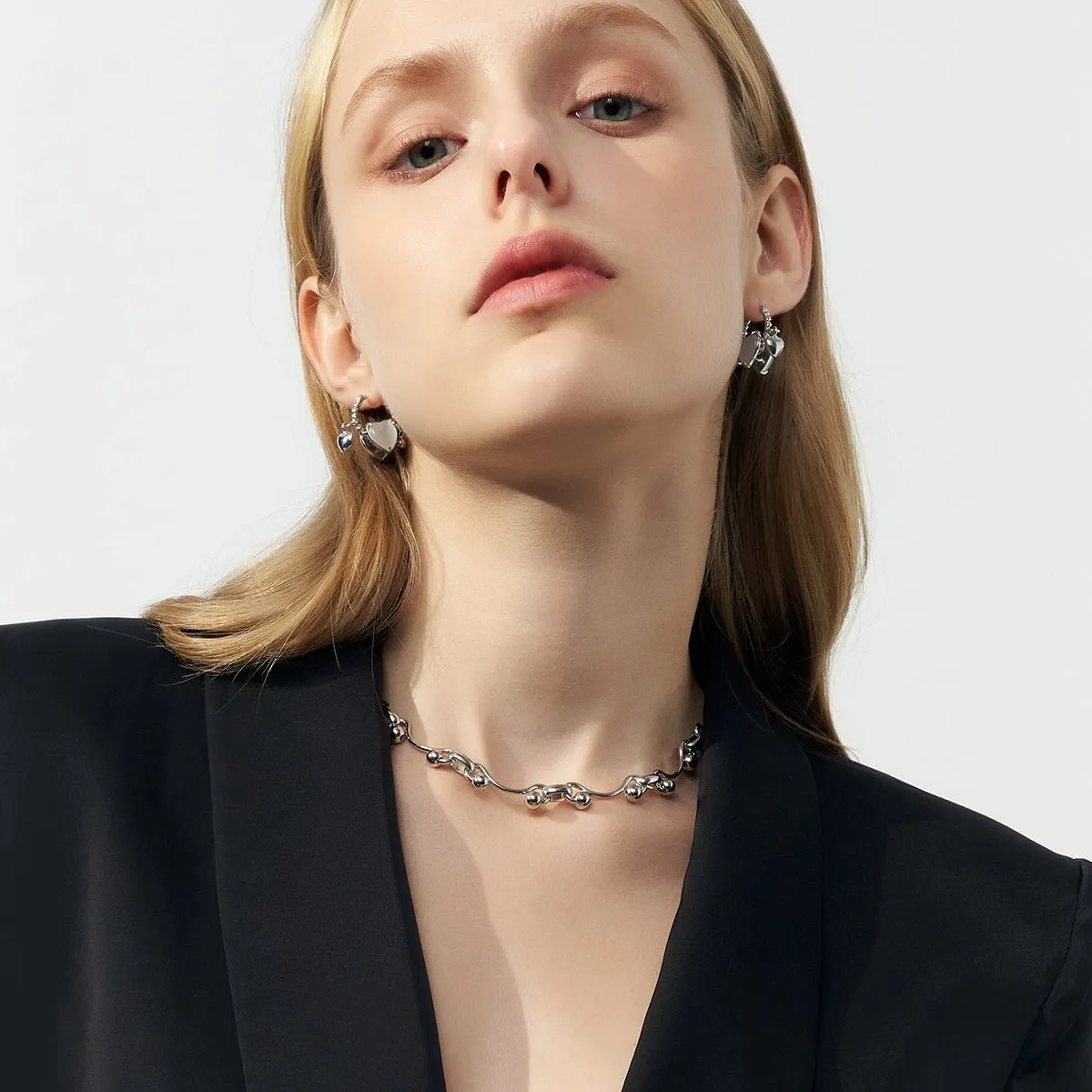 Modern Interlocking Beads Silver Necklace