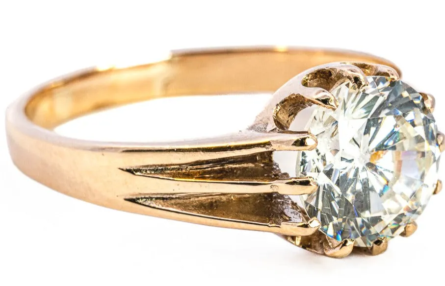 "Sustainable Romance: Chic Pre-Loved Yellow Gold Cubic Zirconia Ring for Valentine's"
