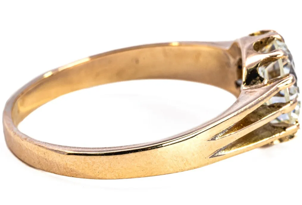 "Sustainable Romance: Chic Pre-Loved Yellow Gold Cubic Zirconia Ring for Valentine's"