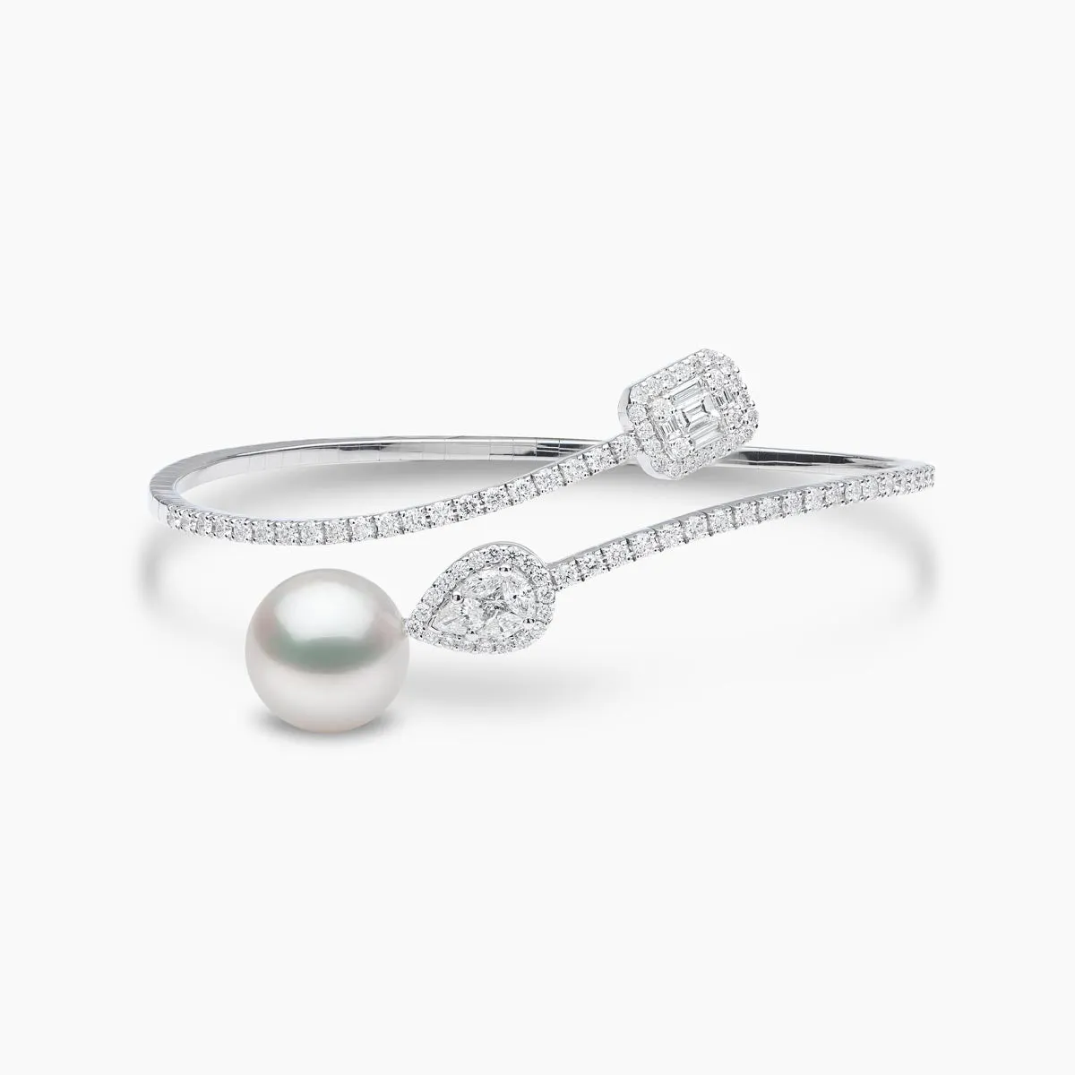 Starlight 18K Gold South Sea Pearl and Pear Diamond Bangle
