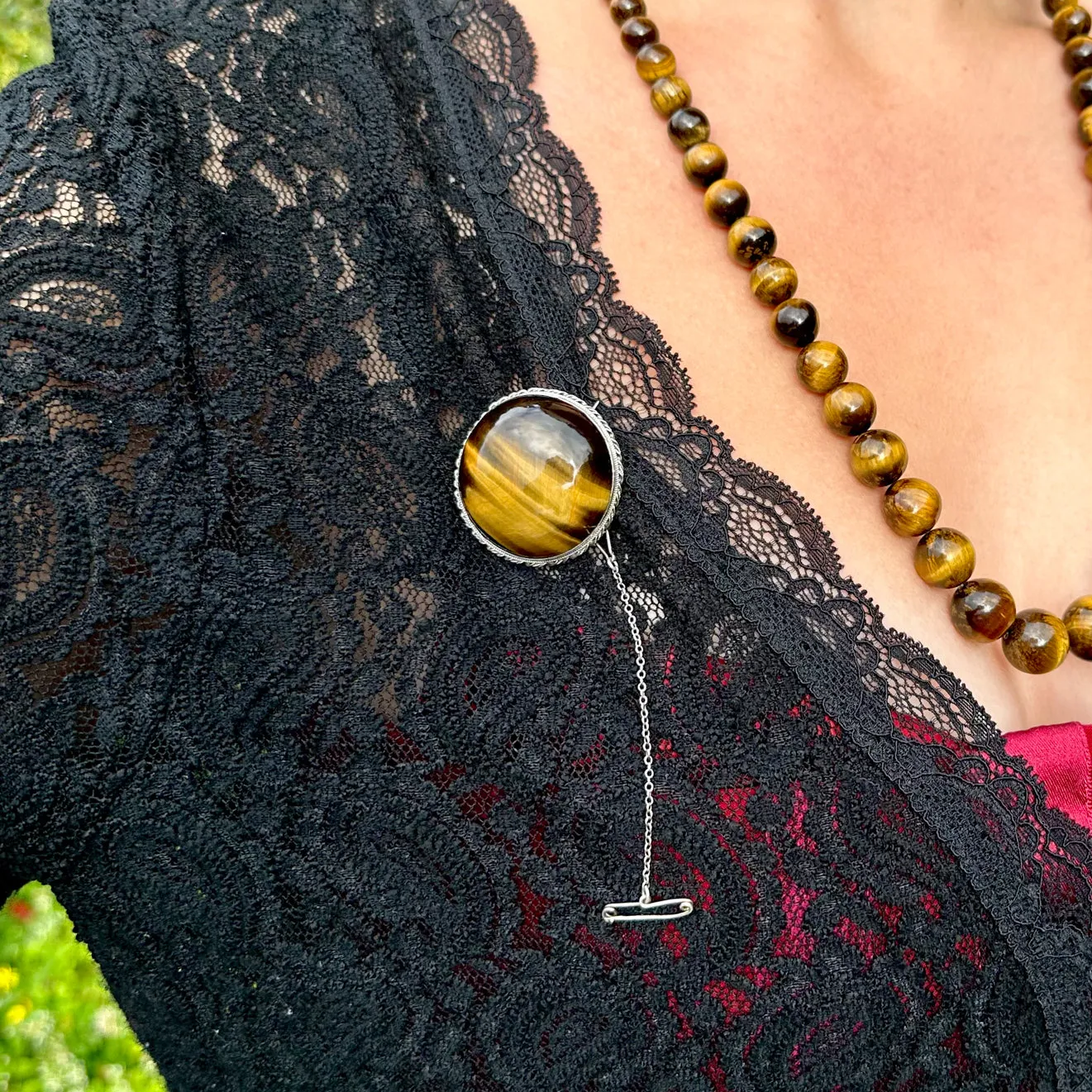 Vintage Tigers Eye Brooch Silver 70ct Stone
